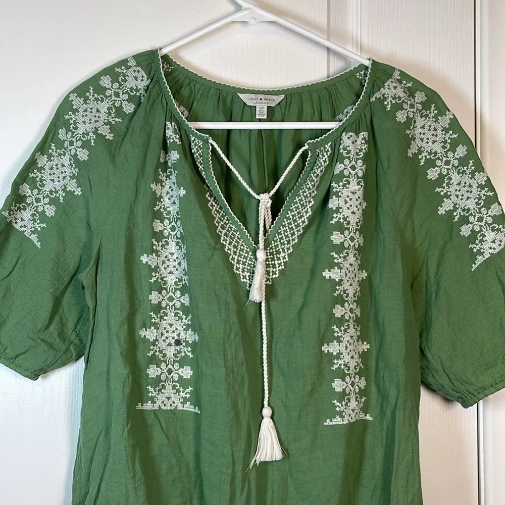 Lucky Brand Green Front Tassel V-Neck Peasant Blouse S/S Size Small EUC #0501-OC - Image 3