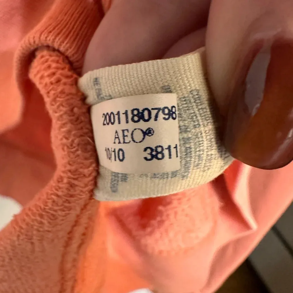 Aerie 2010 pink Peace, the world over graphic hoodie sweatshirt - Image 9