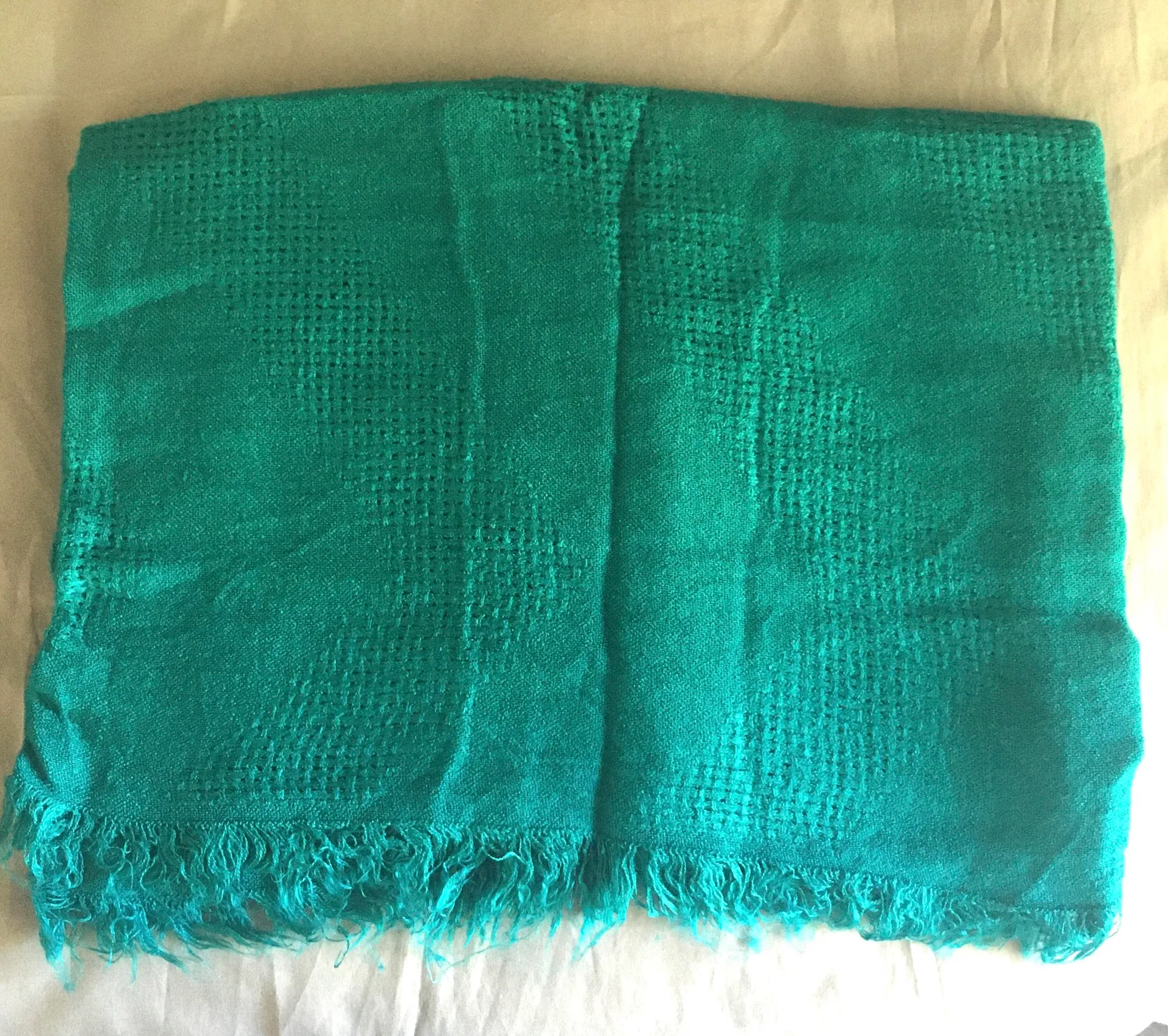 Cashmere like solid loop infinity scarf Green - Image 2