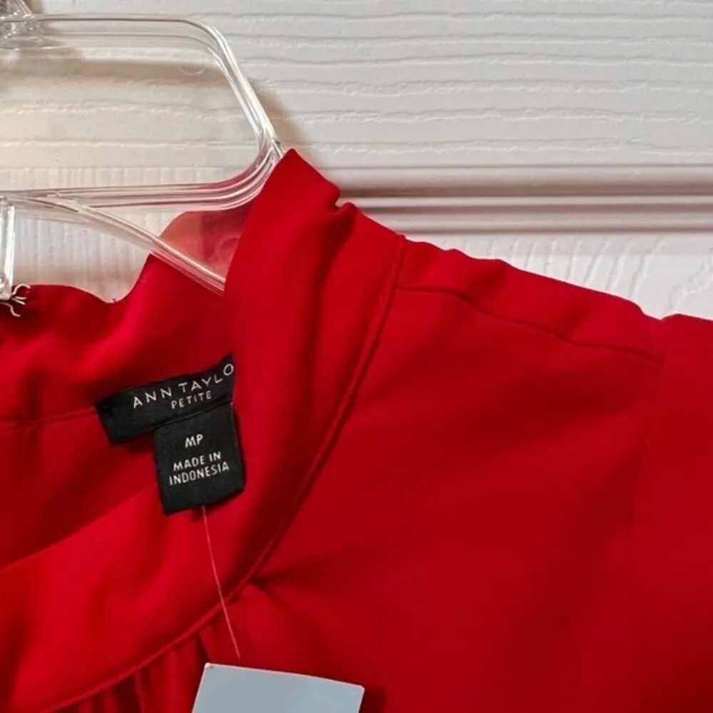 Red Dolman Sleeve Dress w/belted flare. New with tags. M Petite - Image 5