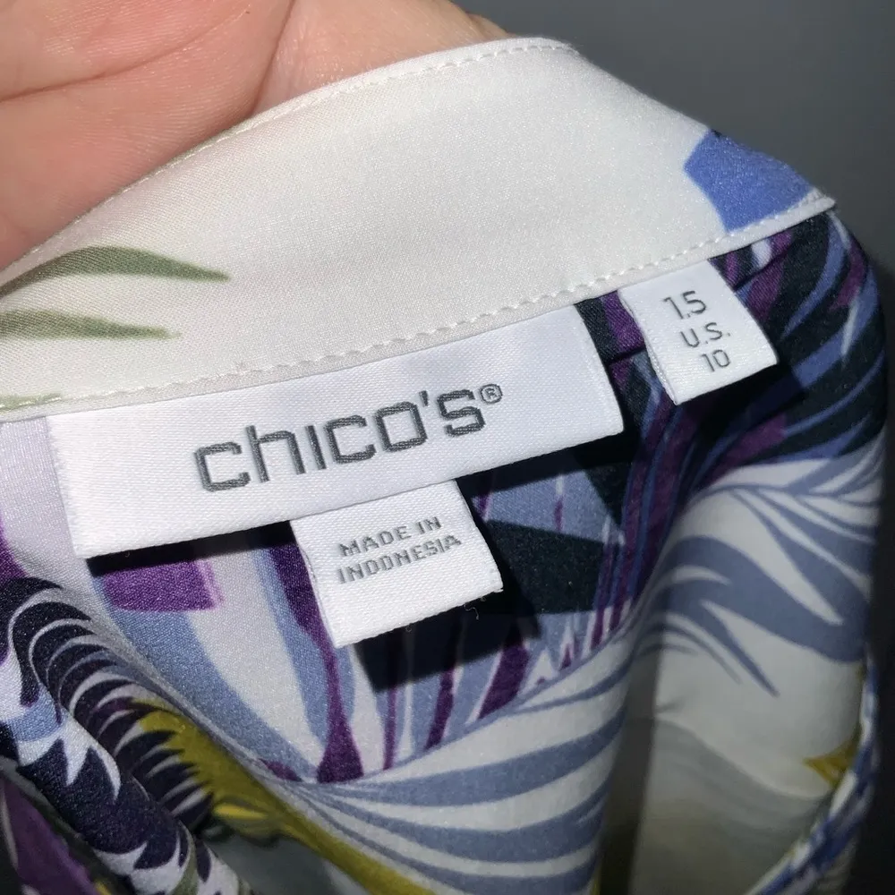 Chico’s Costa Collage Short Ruffle Sleeve Tunic Blouse Amparo Blue Pattern Med - Image 10