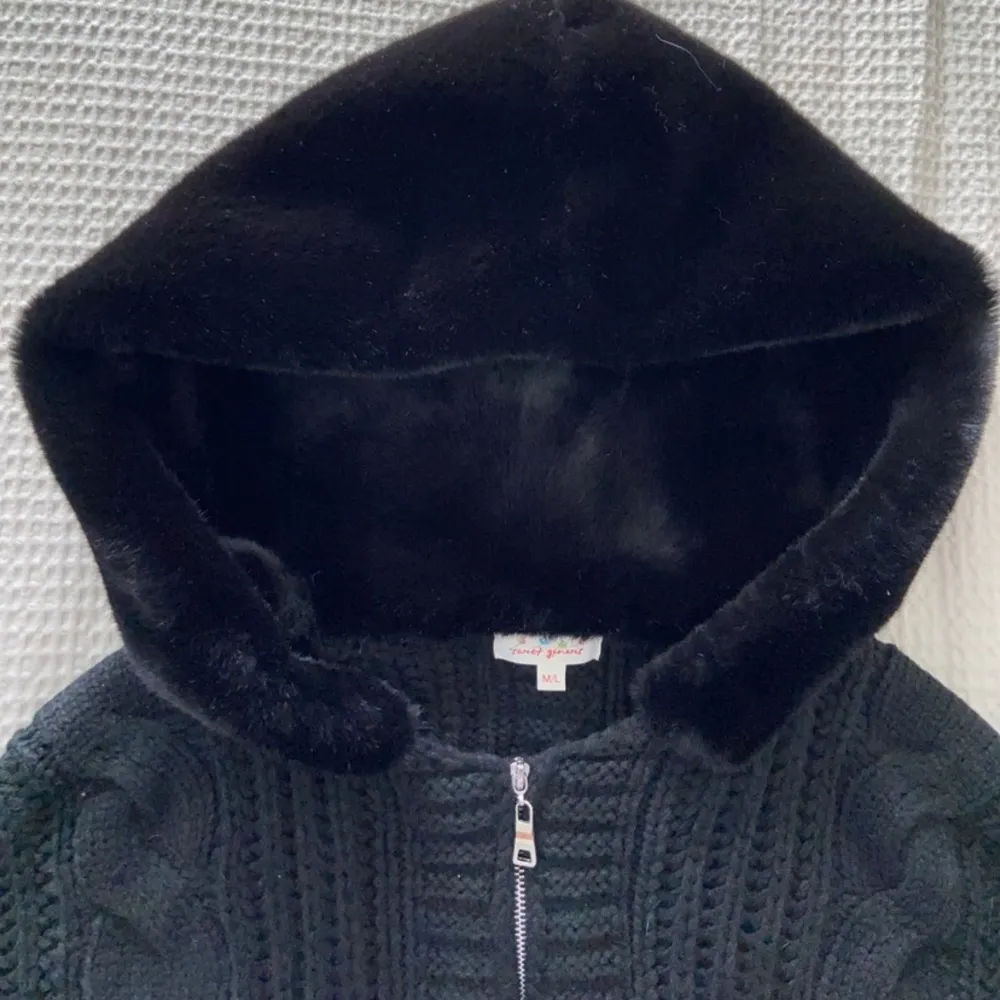 Hooded Knit Crop Sweater Size undefined - Image 4