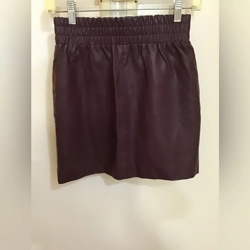 French Connection women faux leather burgundy pencil skirt US size 0 petite - Image 6