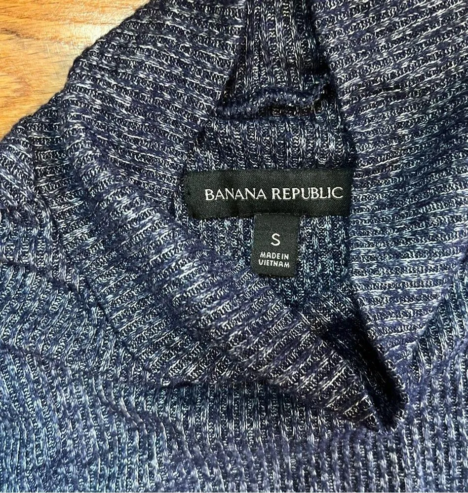 Banana Republic luxespun turtleneck dress in navy blue size small - Image 3