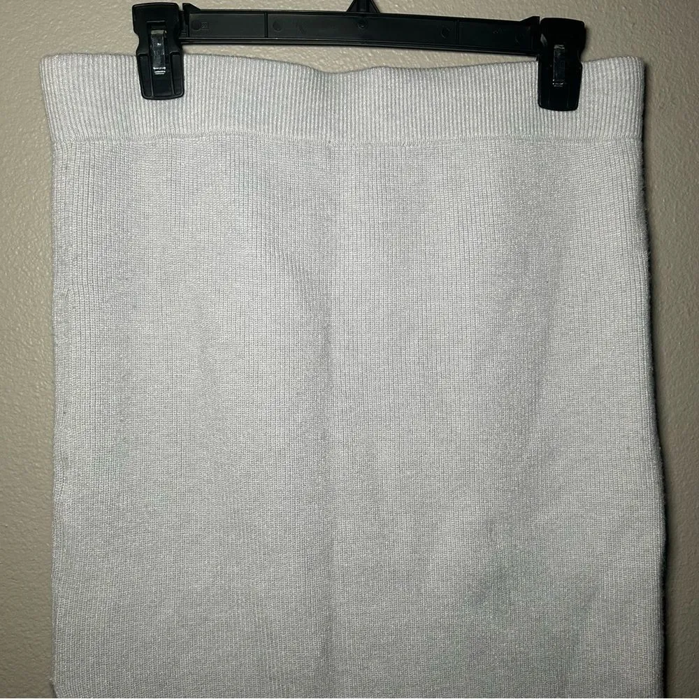Abercrombie & Fitch gray ribbed knit sweater knee length skirt womens size large - Image 8