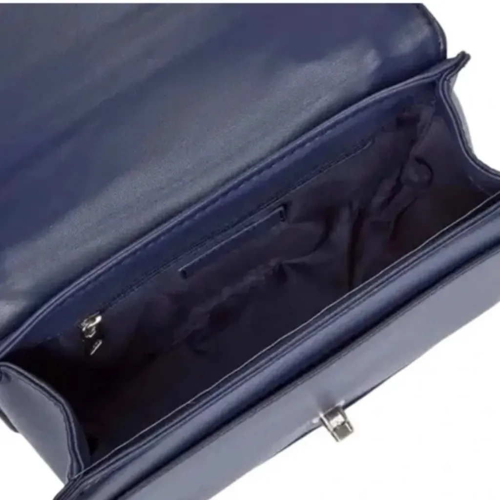 Badgley Mischka denim diamond quilted crossbody with faux pearls and a turn lock - Image 4