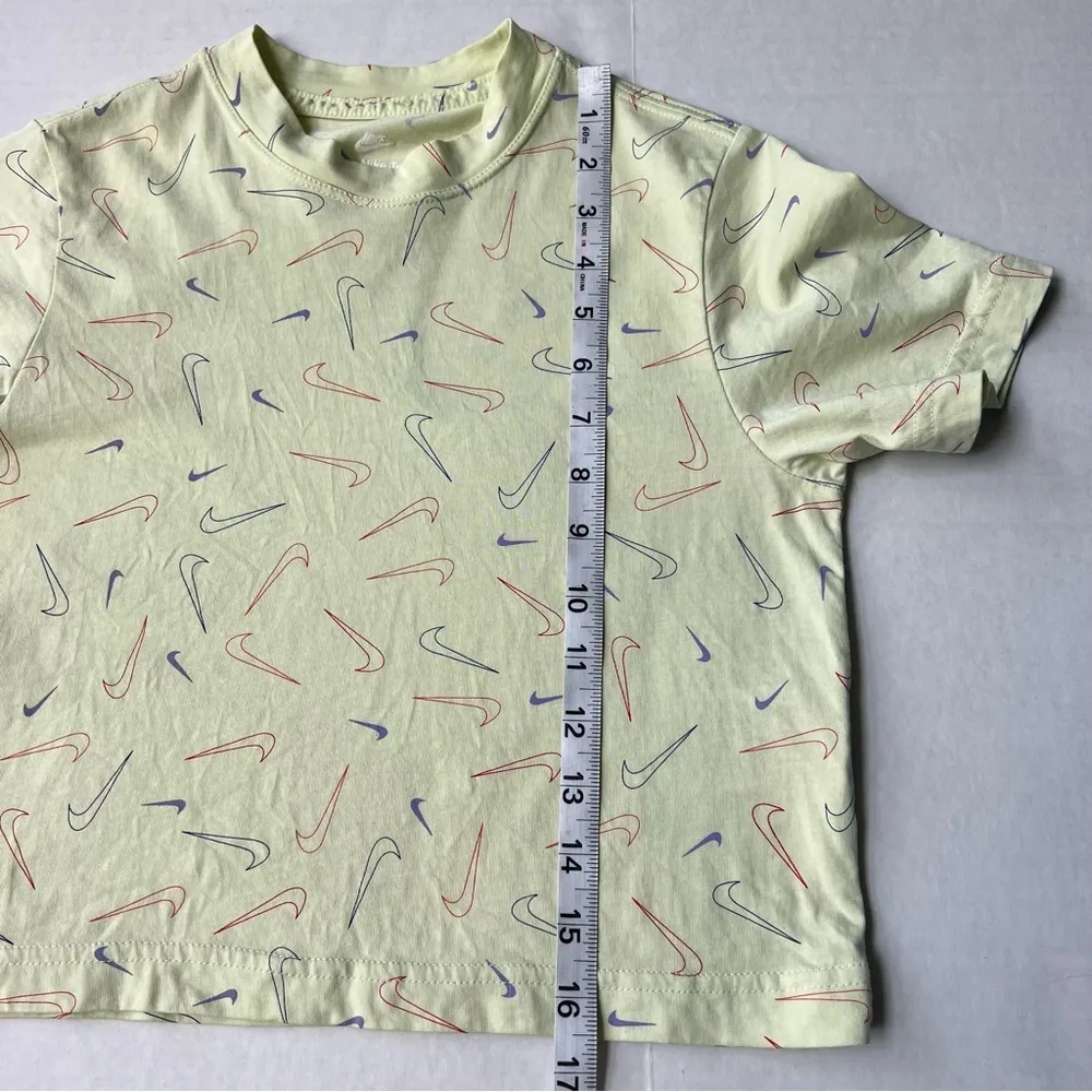 NIKE The Nike Tee yellow with Nike checks logo xs - Image 9