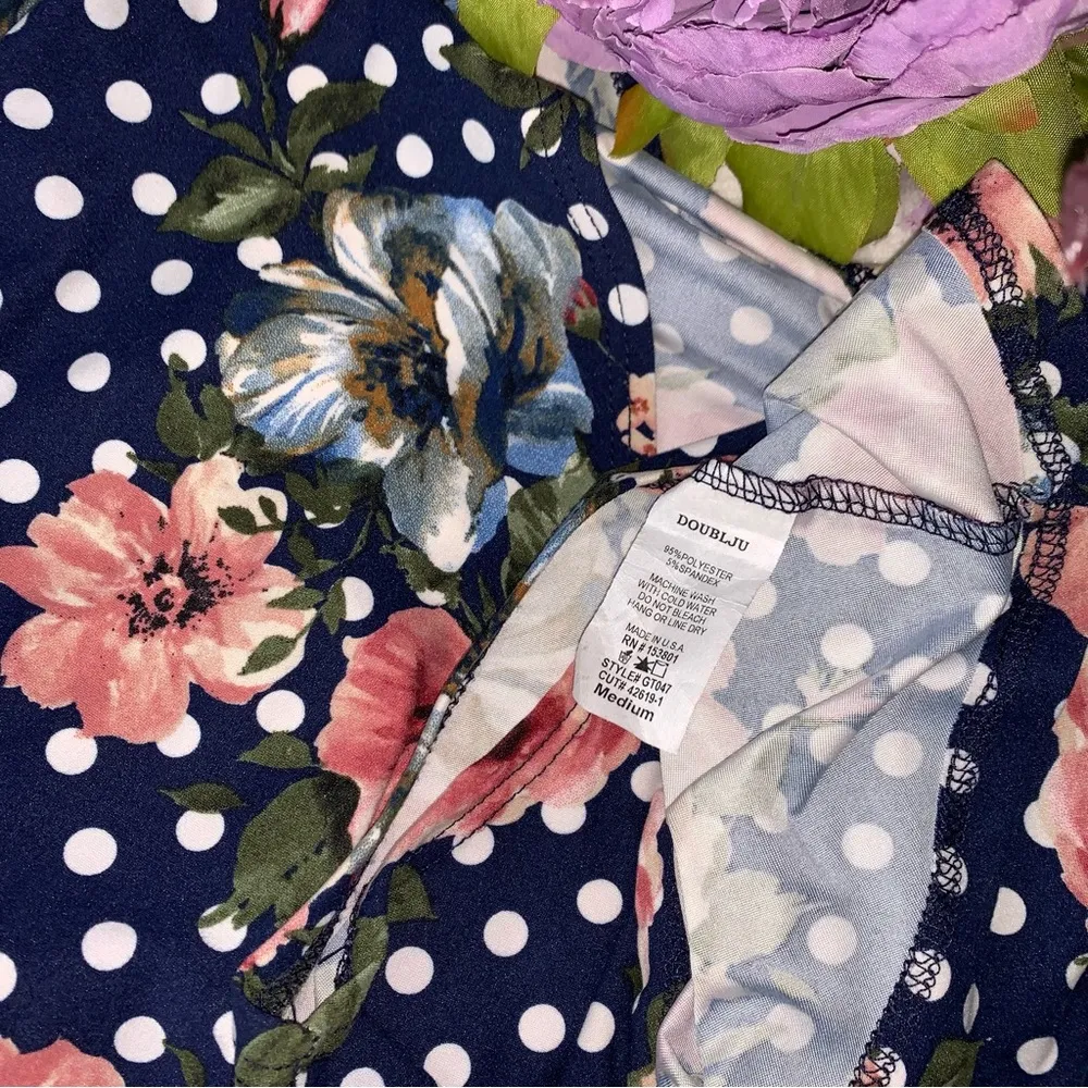 NEW  Floral Surplice Top - Image 10