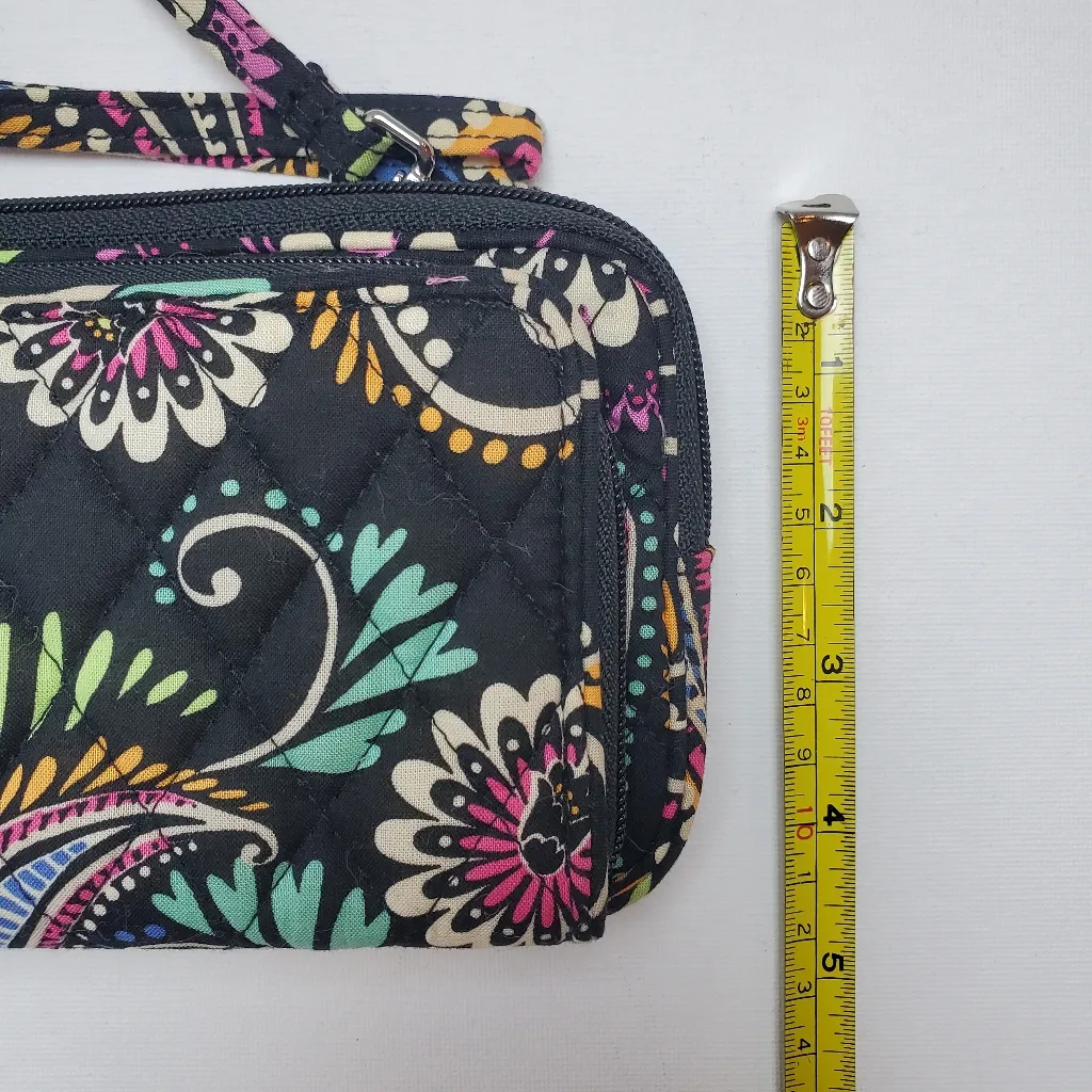 Vera‎ Bradley wristlet/Crossbody Floral Black quilted small Bag /wallet - Image 12