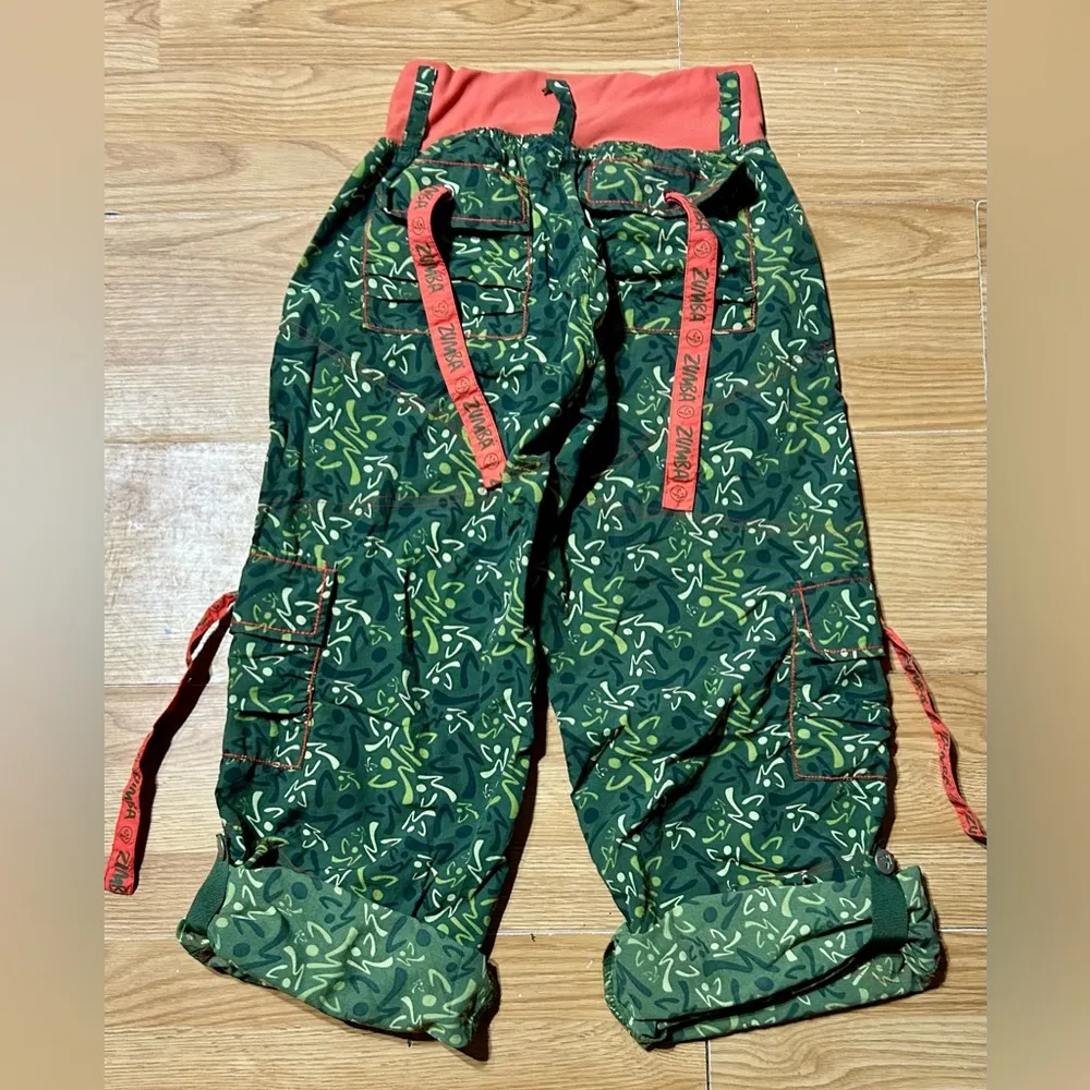 Zumba 🏷️🏷️Women’s medium Camo  pants - Image 5