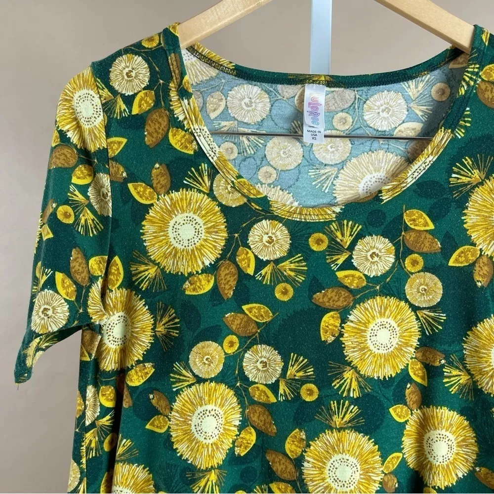 LuLaRoe XS Whimsical Boho Floral Sunflower Sun Print Perfect T Dandelion Nature - Image 6