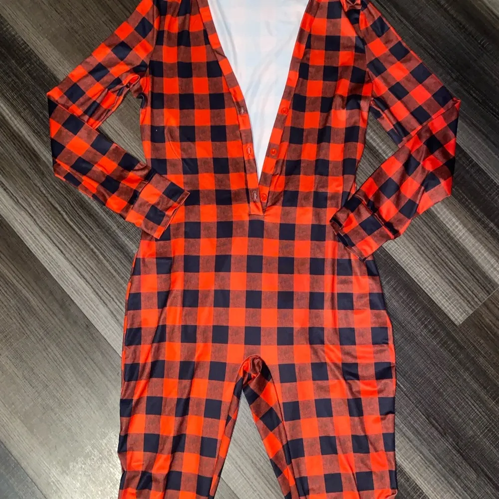 Red and Black Checkered Christmas Pajamas Size L - Image 4