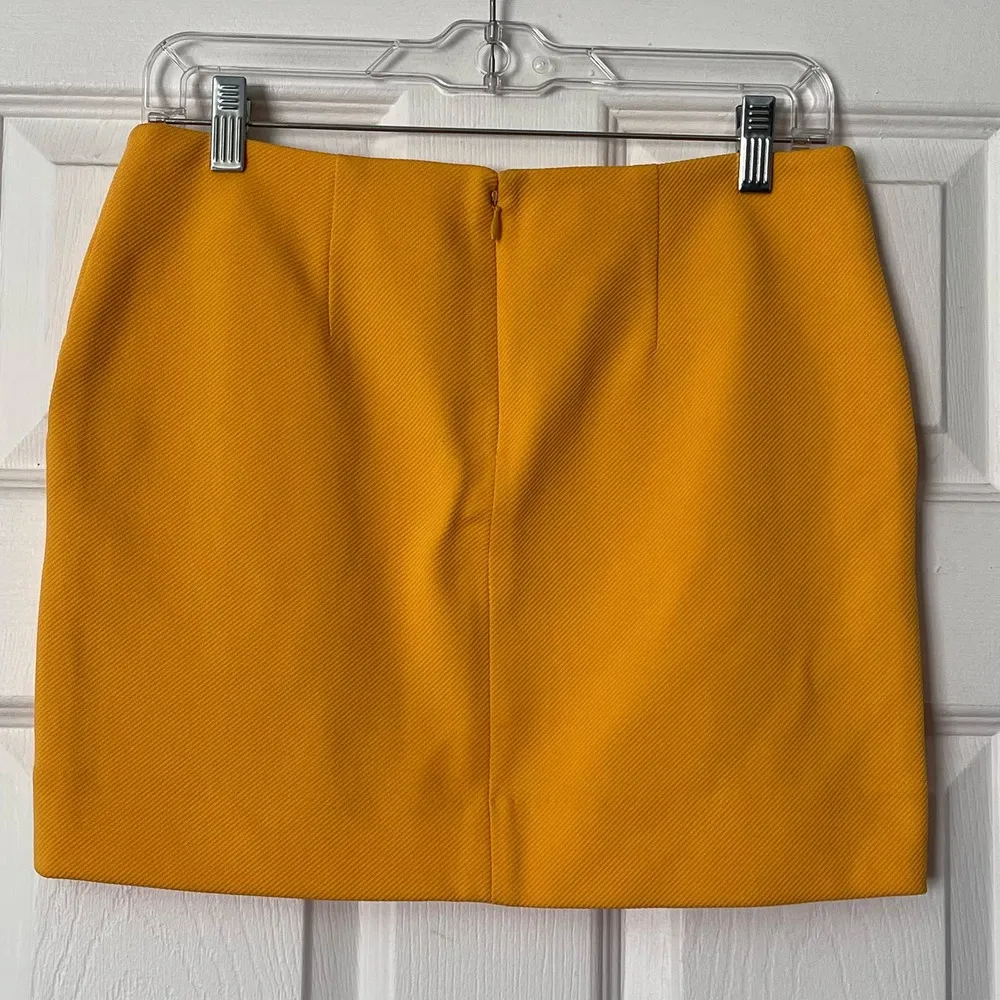 Diane von Furstenberg Camisha Mini Skirt - Size 2 - Image 4