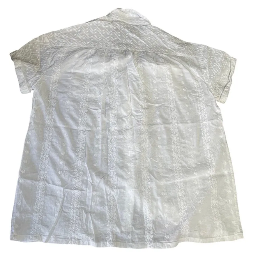 Sundance White Embroidered Short Sleeve Button Up Shirt Women's Medium - Image 4