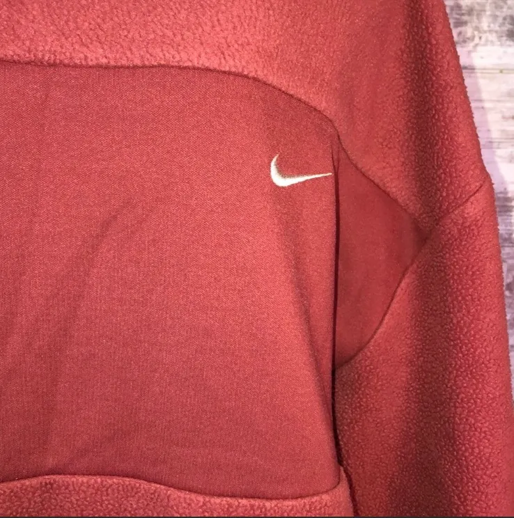 Therma Icon Clash Fleece Crew Neck Pullover red sweatshirt size medium - Image 3