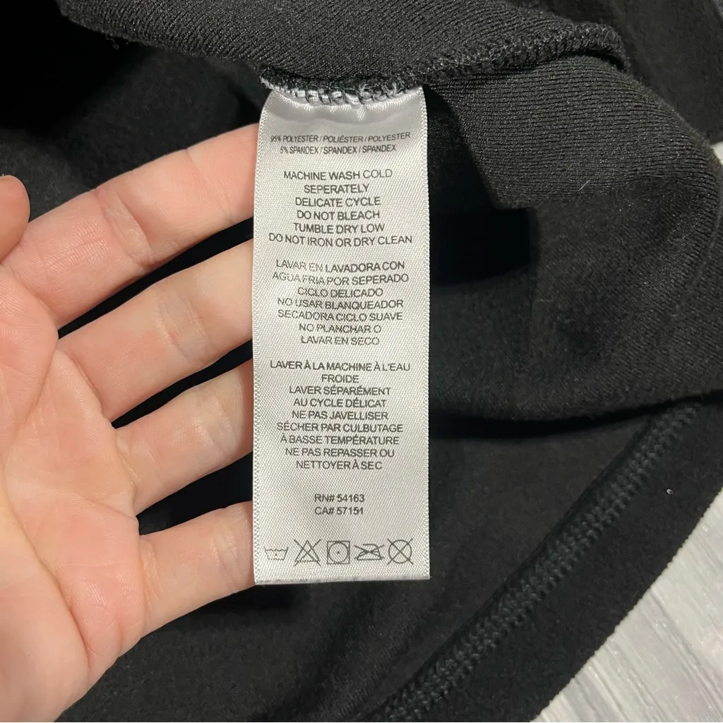 Calvin Klein  Peak Performance Black Zip-Up Hoodie; Large - Image 7