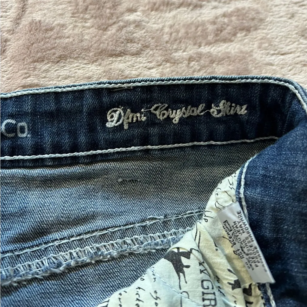 Cowgirl Tuff Women's Blue Denim Mini‎ Skirt DFMI Crystal Skirt Size 28 - Image 5