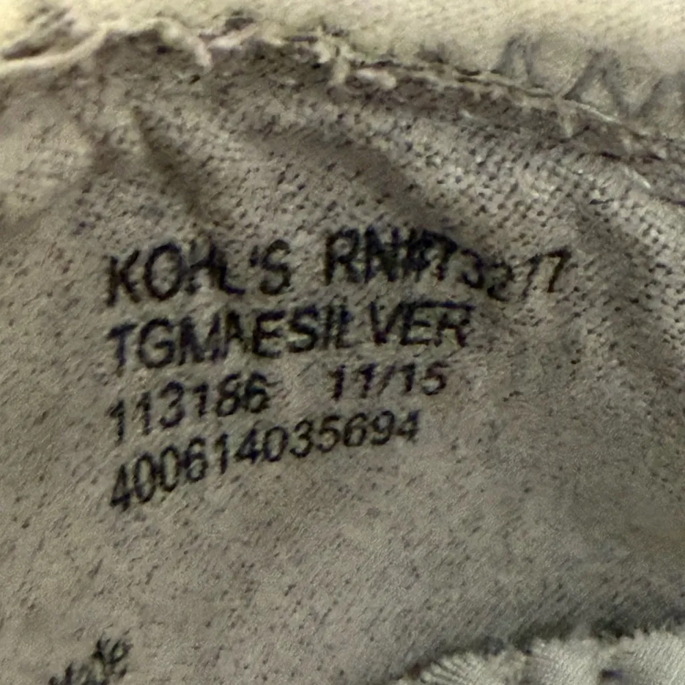 Tek Gear Slip On Comfort Casual Walking Shoes Women’s Size 6 Silver Woven - Image 2