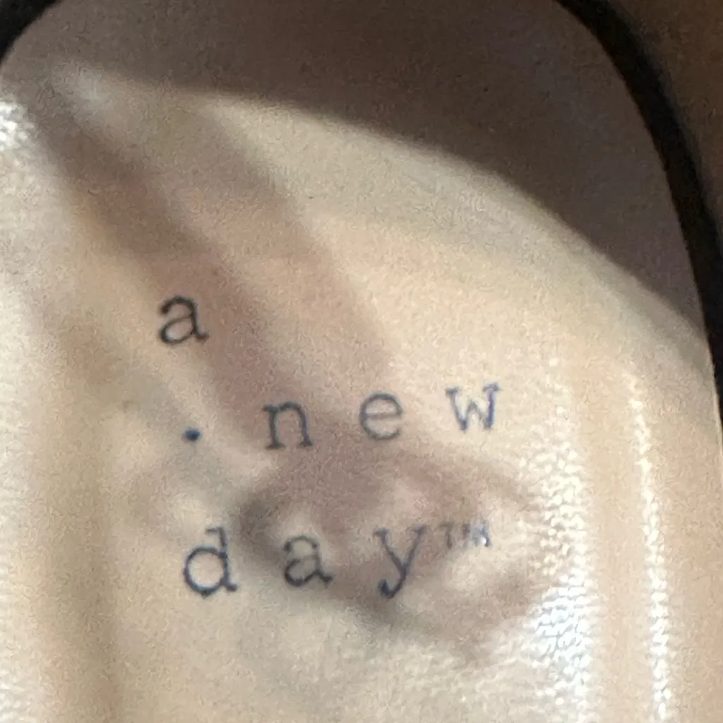 a new day Black Block Heel Sandals size 10 - Image 4