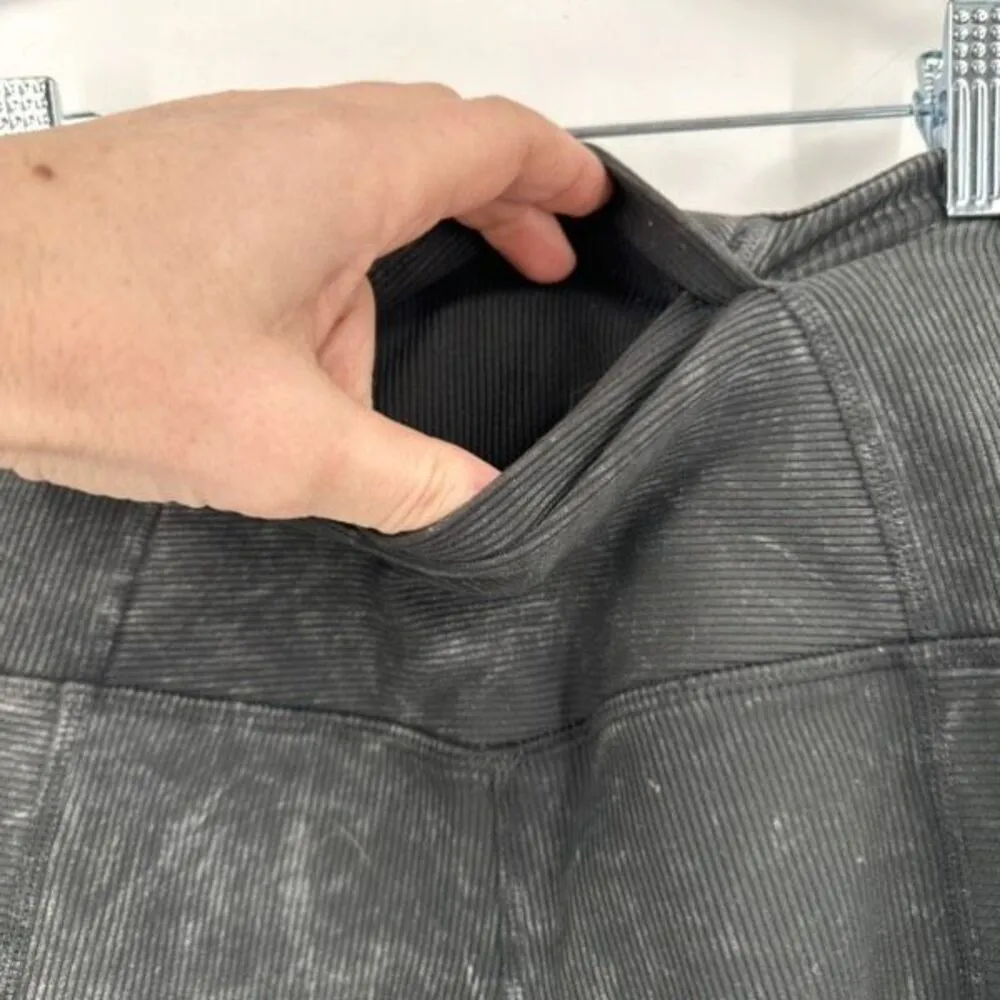 Zella Ribbed Bike Shorts‎ Black Marled Tie Dye Size XS 9” inseam - Image 6