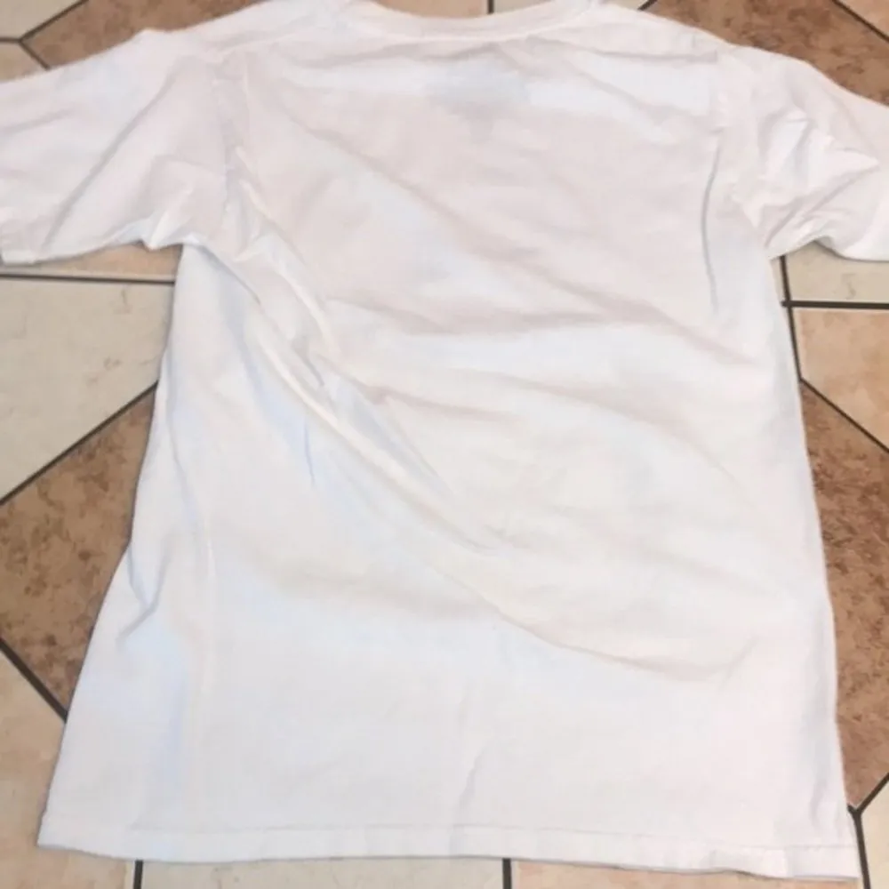 Marvel Deadpool graphic design T-shirt size small - Image 9