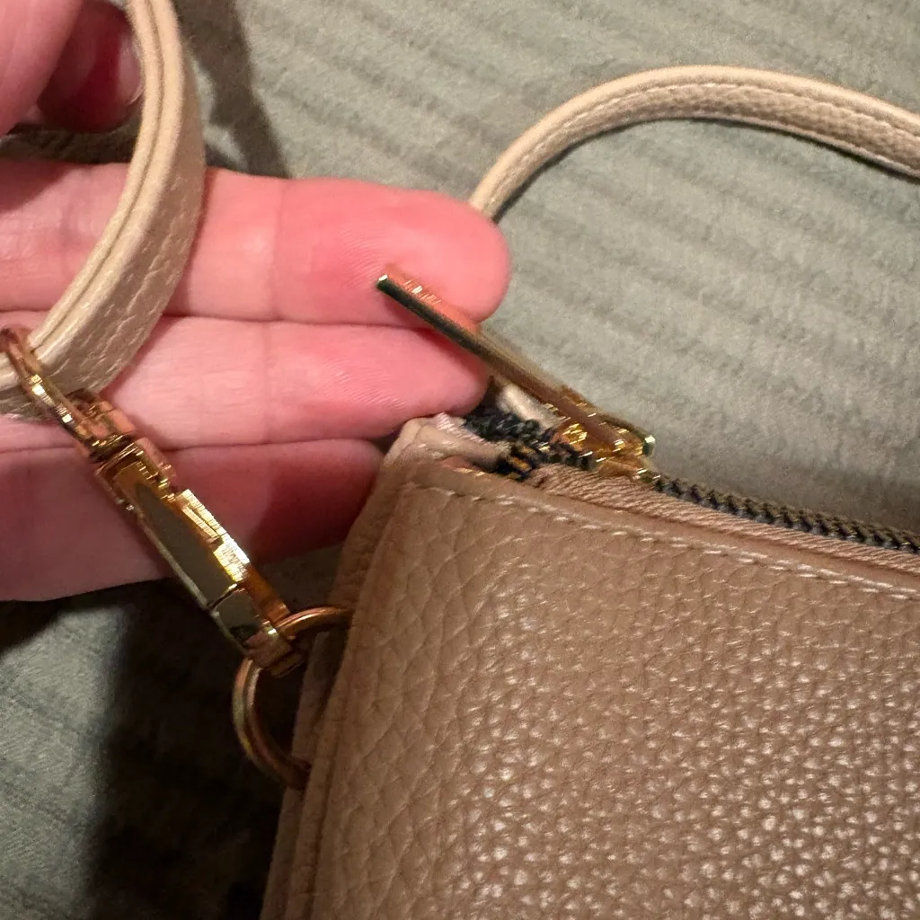 Kedzie Eclipse Convertible Wallet Crossbody cream gold hardware - Image 8