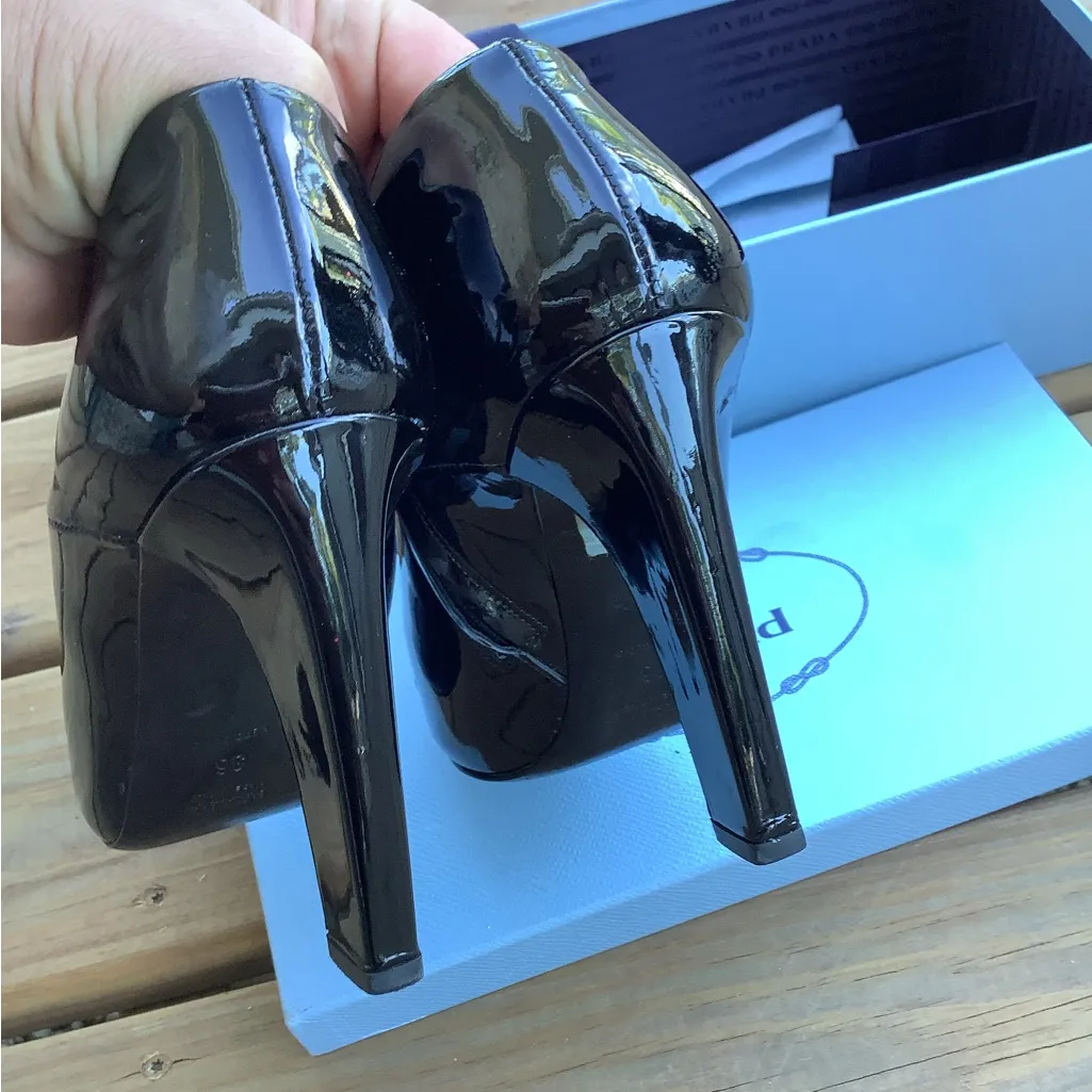 Cute PRADA patent leather booties 🖤🖤 - Image 11