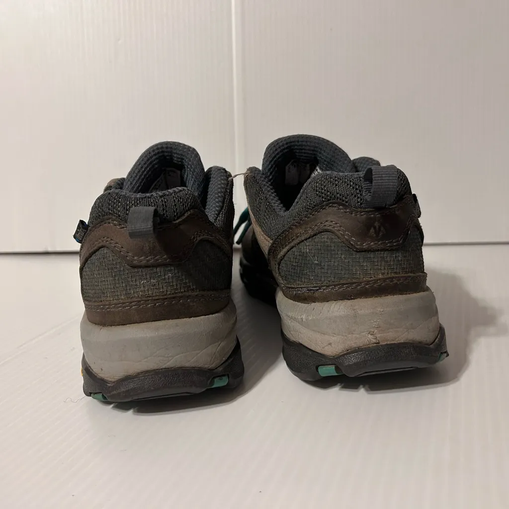 Vasque #7369M leather hiking walking shoes women size 9.5 M Gray - Image 5