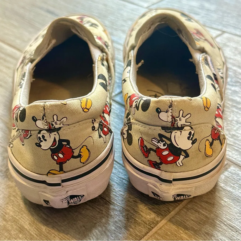 Vans Off The Wall Slip On X Disney Mickey Mouse Shoes
Sneakers Unisex M4.5 W6 - Image 2