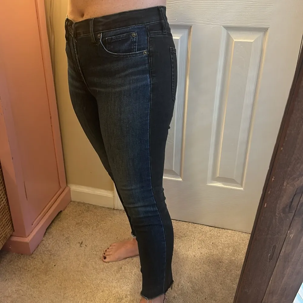 High Rise True Skinny Ankle Two-Tone Jeans - Image 4