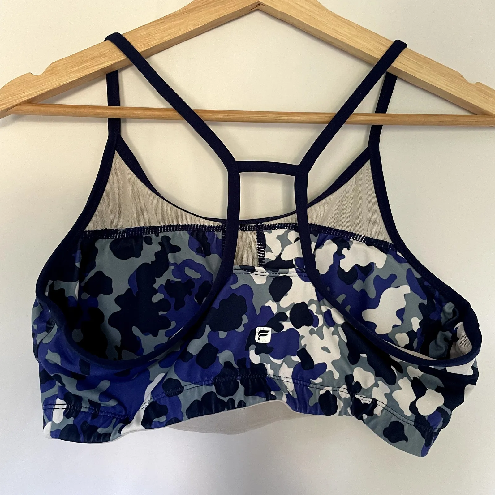 Fabletics blue sports bra women's size small casual athleisure padded workout - Image 2