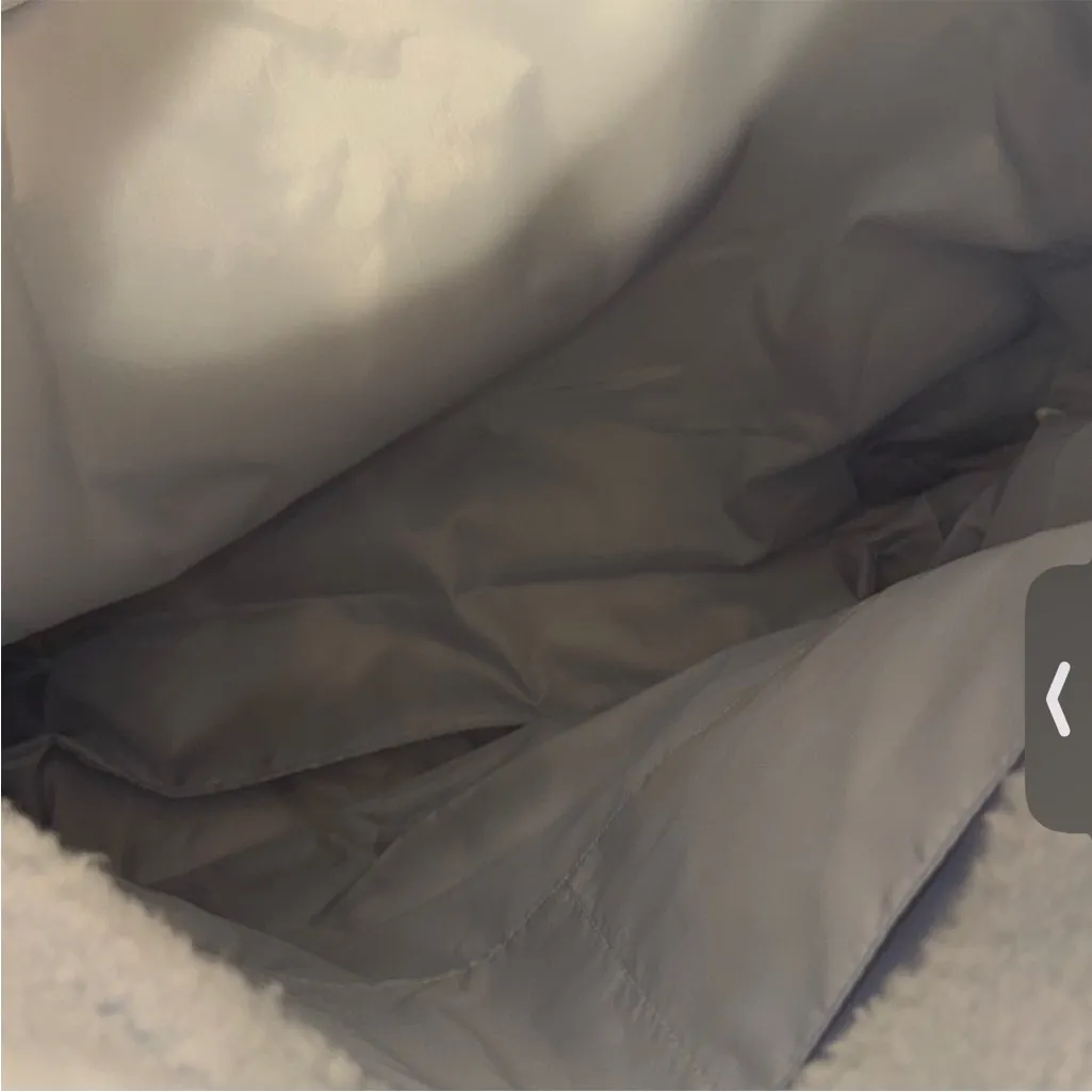 PINK Victoria's Secret Sherpa Tote Bag - Image 3