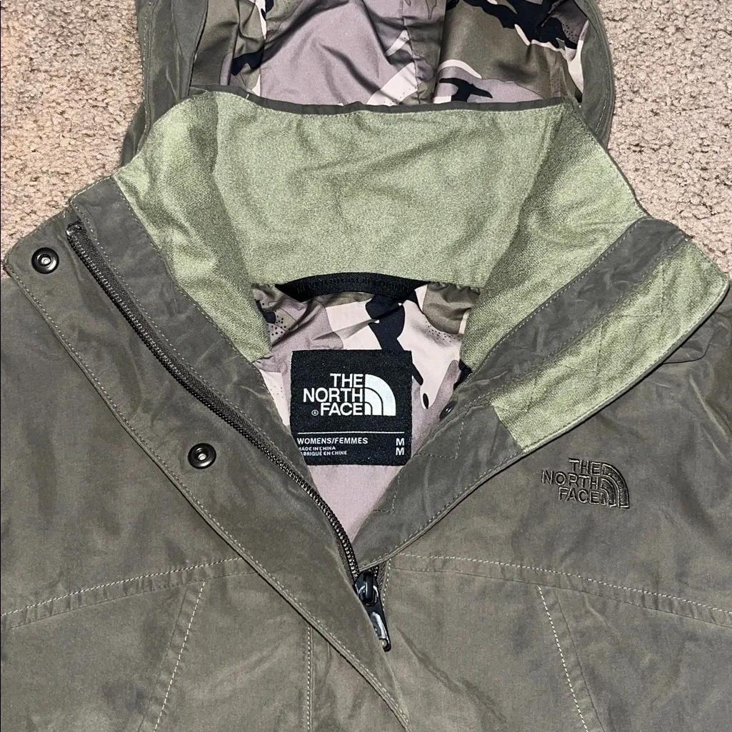 The North Face Camo Lined Laney Trench II Hooded Coat Jacket Olive Army Green M - Image 8