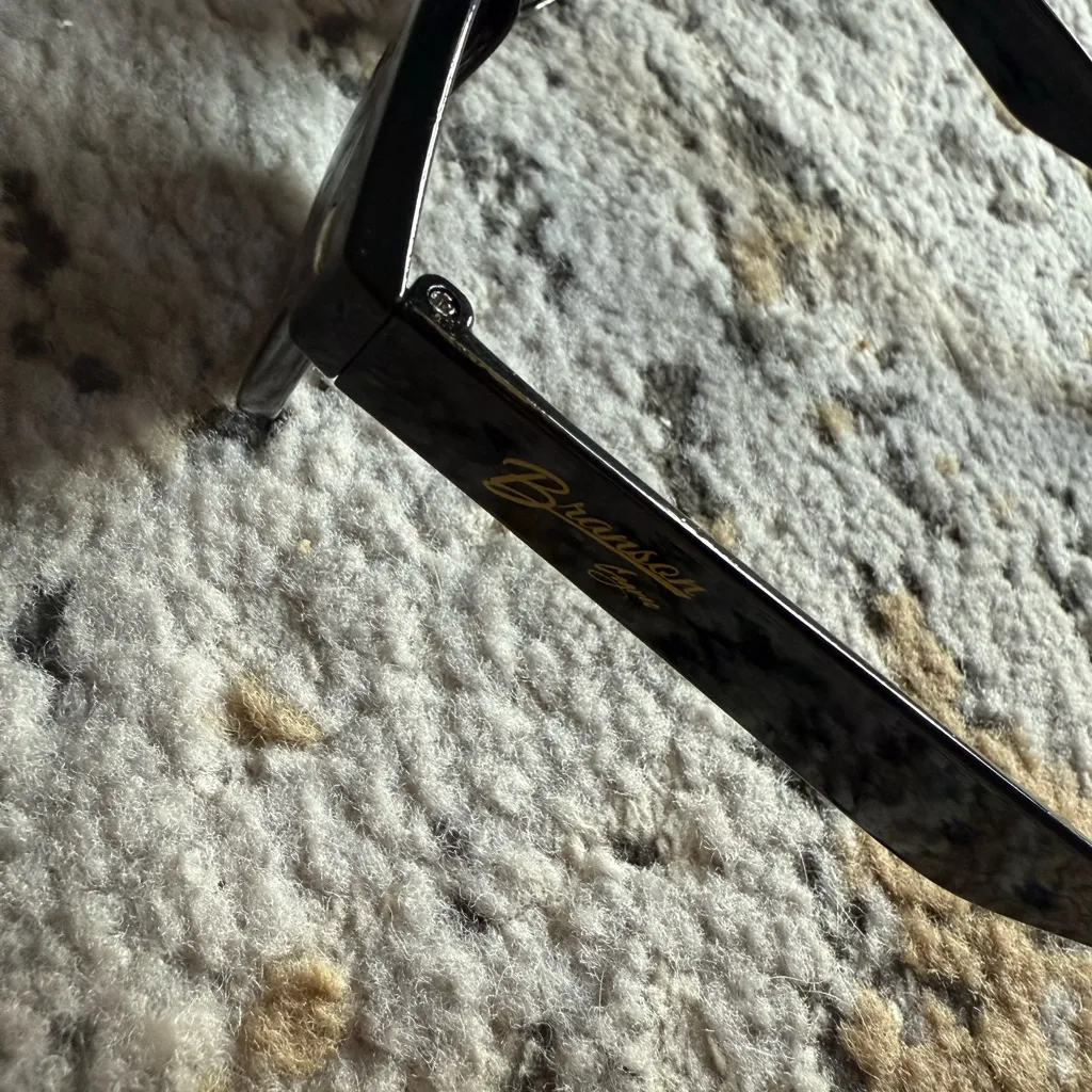 Black Patterned Bucket Hat and Sunglasses - Image 3