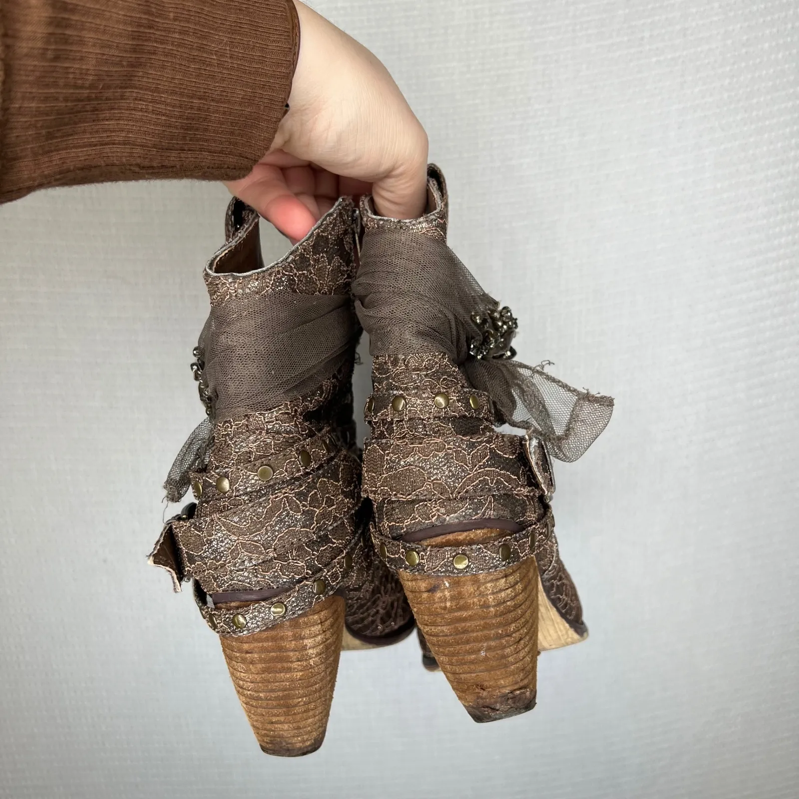 Not Rated Brown Lace Rhinestone Chain Western Ankle Boots Women's Size 7.5M - Image 3