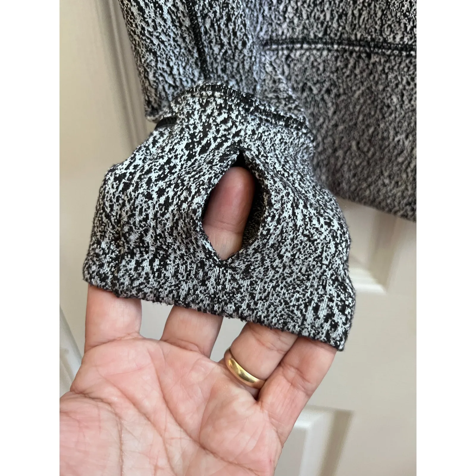 Lululemon Rush Hour 1/2 Zip Running Luon Jacquard White Black Jacket Size 2 - Image 11