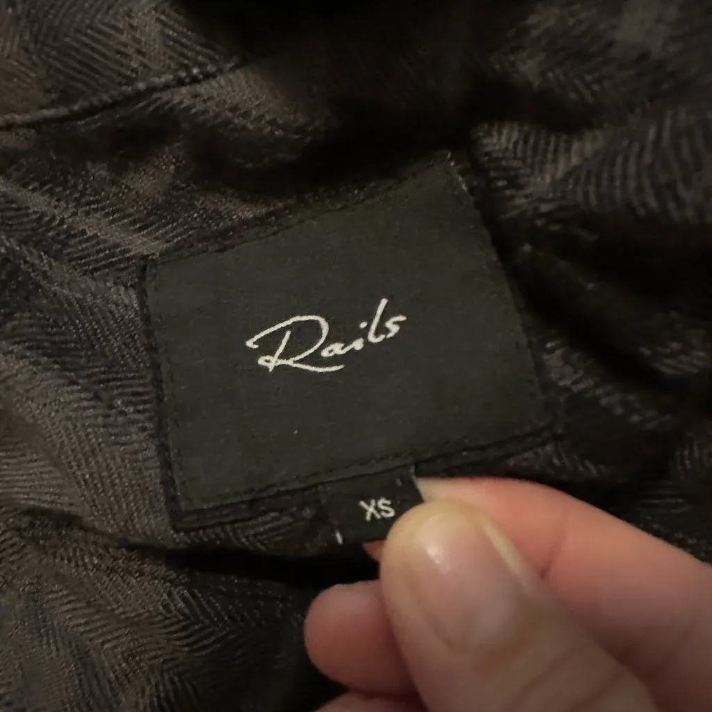 RAILS Hunter Charcoal Jet Dip Dye Plaid Button Down Shirt XS - Image 4