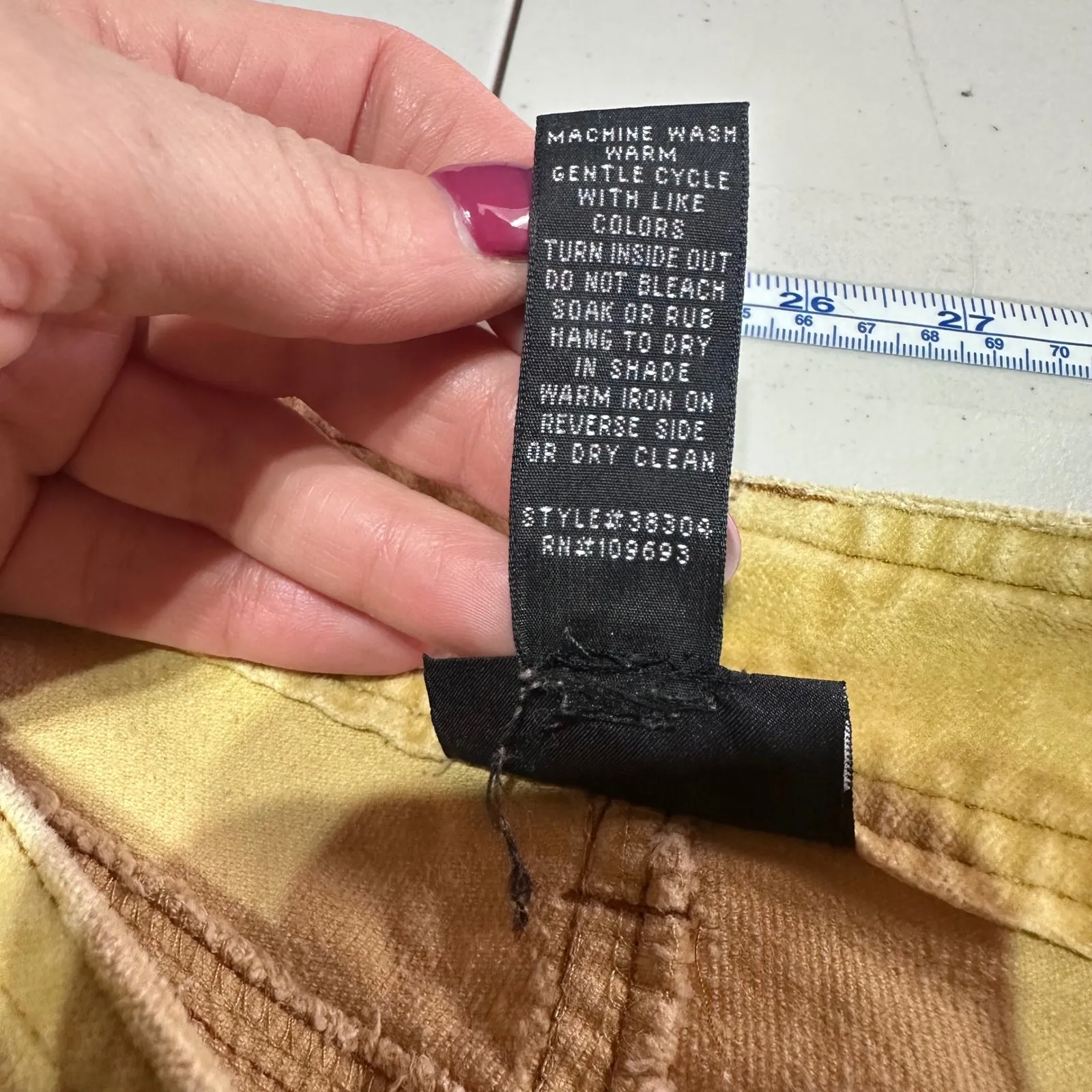 Athleta Khaki Tan Cargo Straight Leg Pants Women's Size 8T Utility Hiking - Image 4