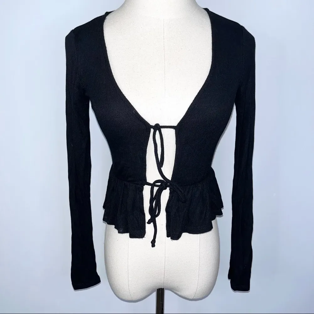 Black Ribbed Knit Tie Front Peplum Ruffle Top Small Slim Fit - Image 3