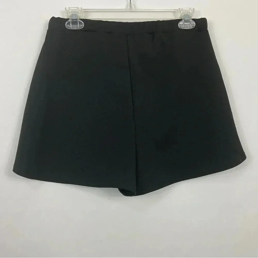 PrettyLittleThing Black Curve Hem Shorts Size 12‎ - Image 2