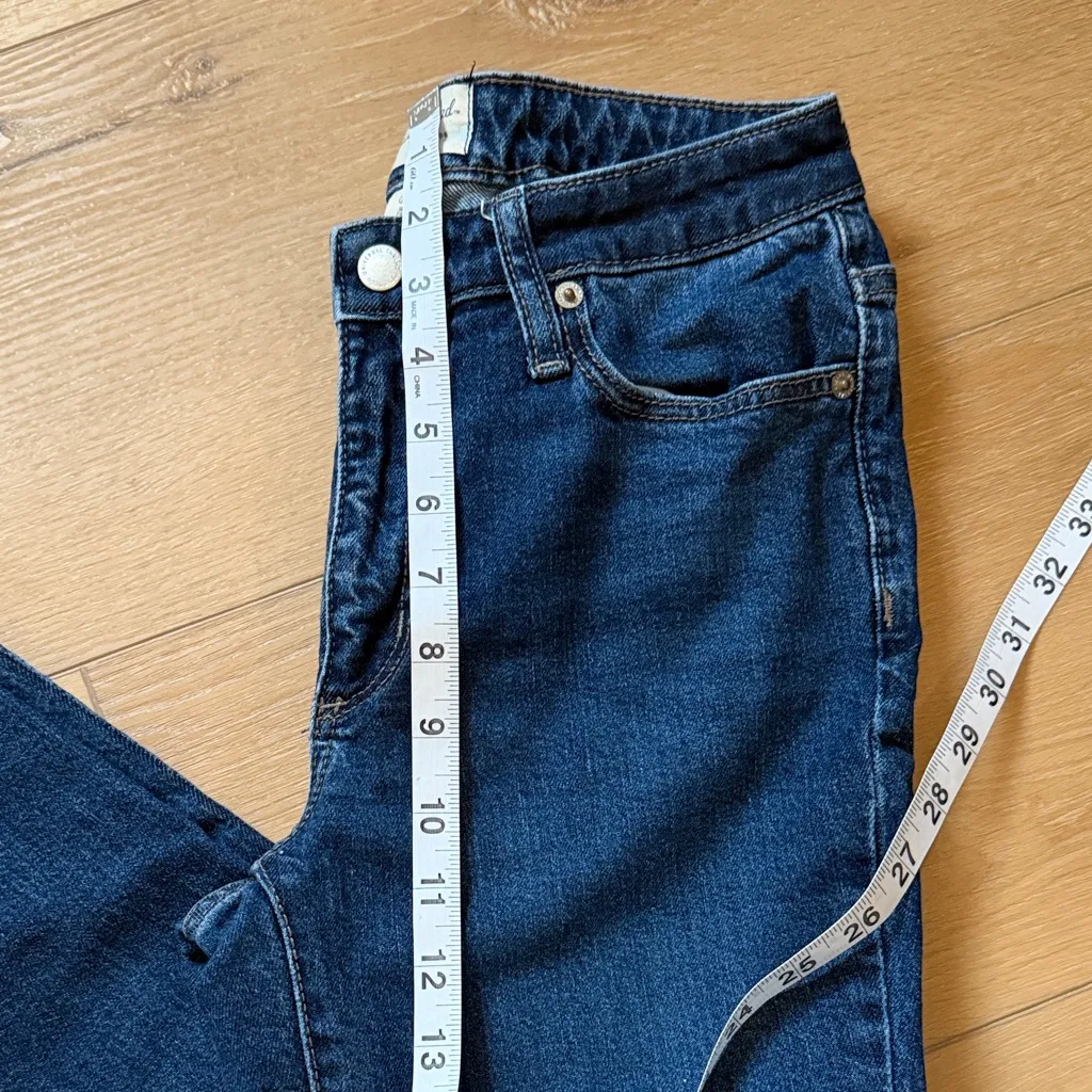 Universal Thread Ankle Bootcut Jeans - Image 9