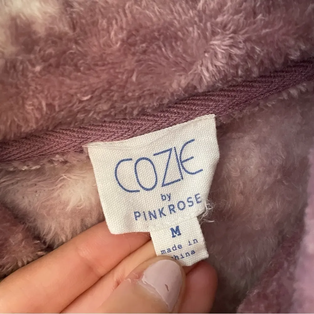 Cozie by Pink Rose pink and purple snowflake faux fur warm winter fluffy top - Image 9