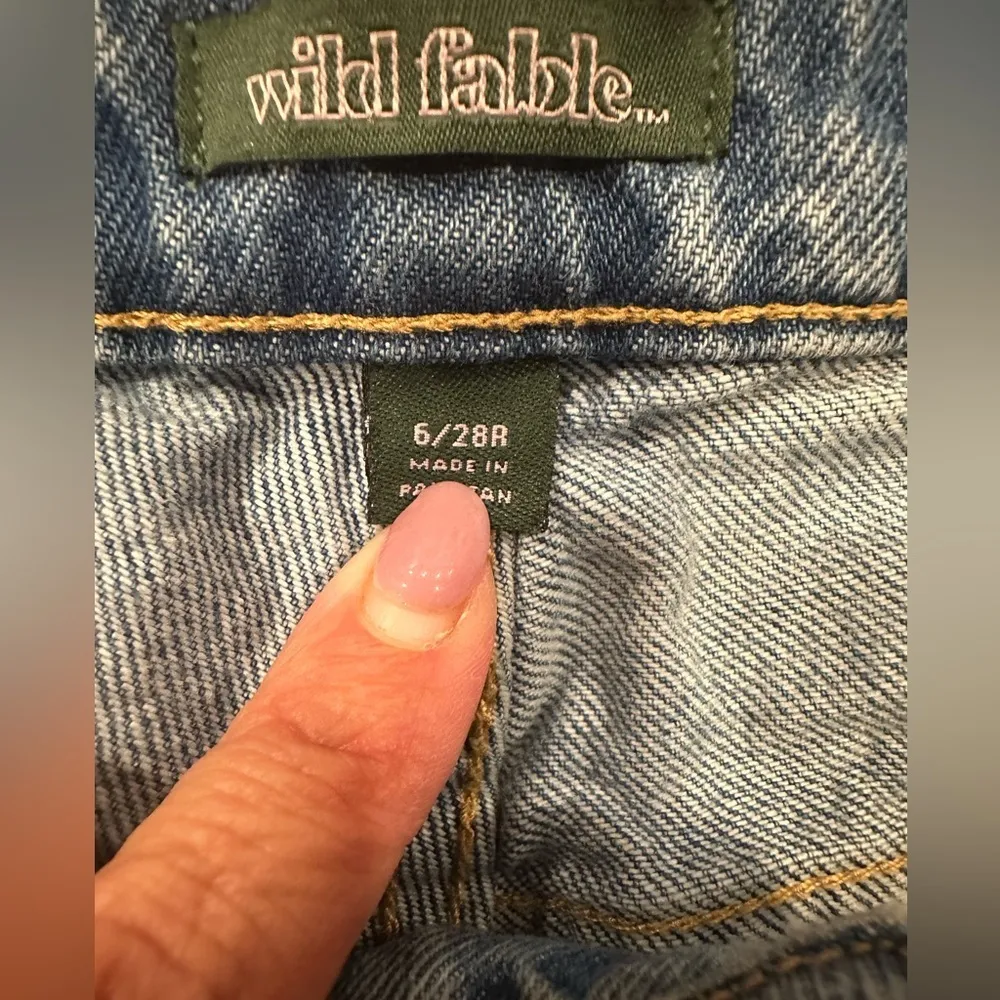 EUC Wild Fable Blue Denim high waist “Happy” Embroider on back pocket - Image 6