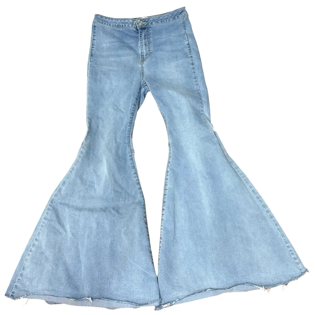 👖 Free People Just Float On Super Flare Bell Bottom Jeans | Size 28 Short 🌟 - Image 2
