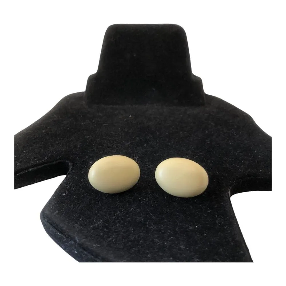 Retro Light Brown Taupe Oval Shaped Lightweight Post Earrings - Image 2