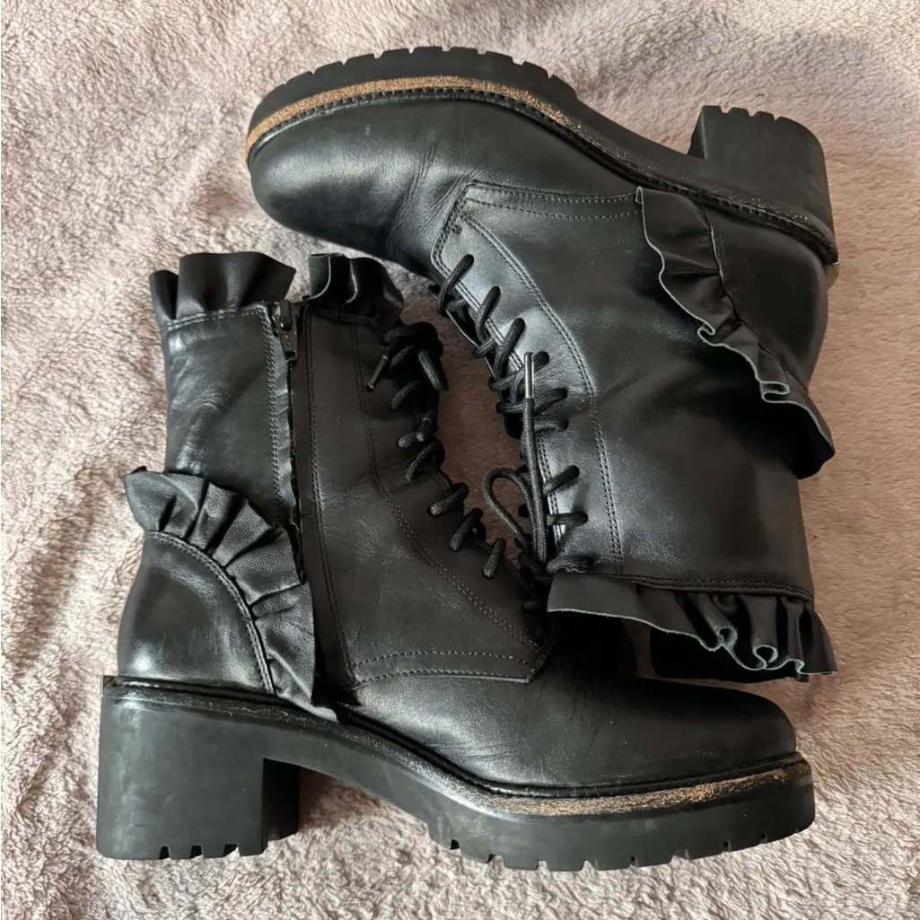 Michael Kors women’s Black Leather‎ Bella Ruffle Boot size 6.5 - Image 7