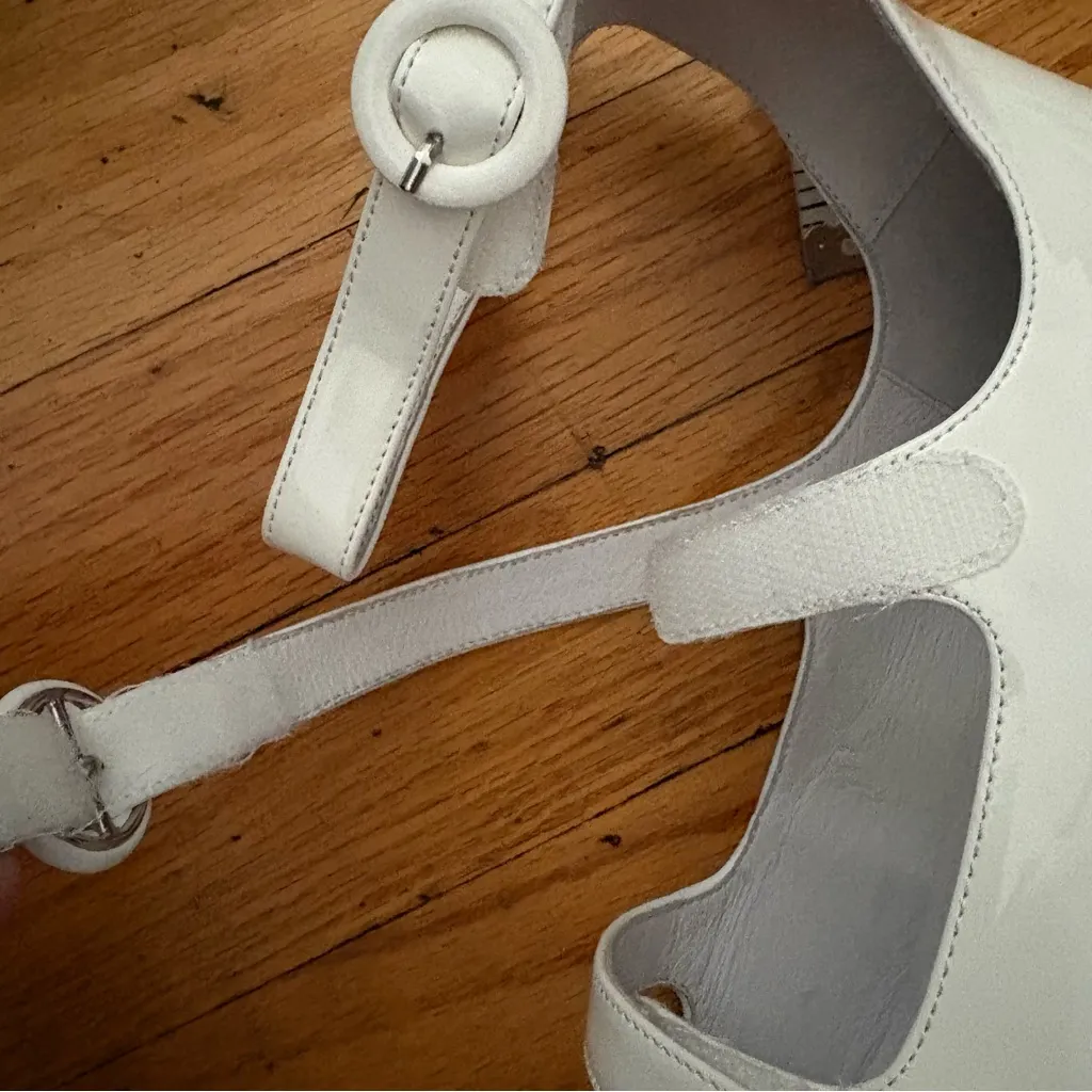 Jeffrey Campbell White Faux Patent Strappy Block Heels Size 11 - Image 3