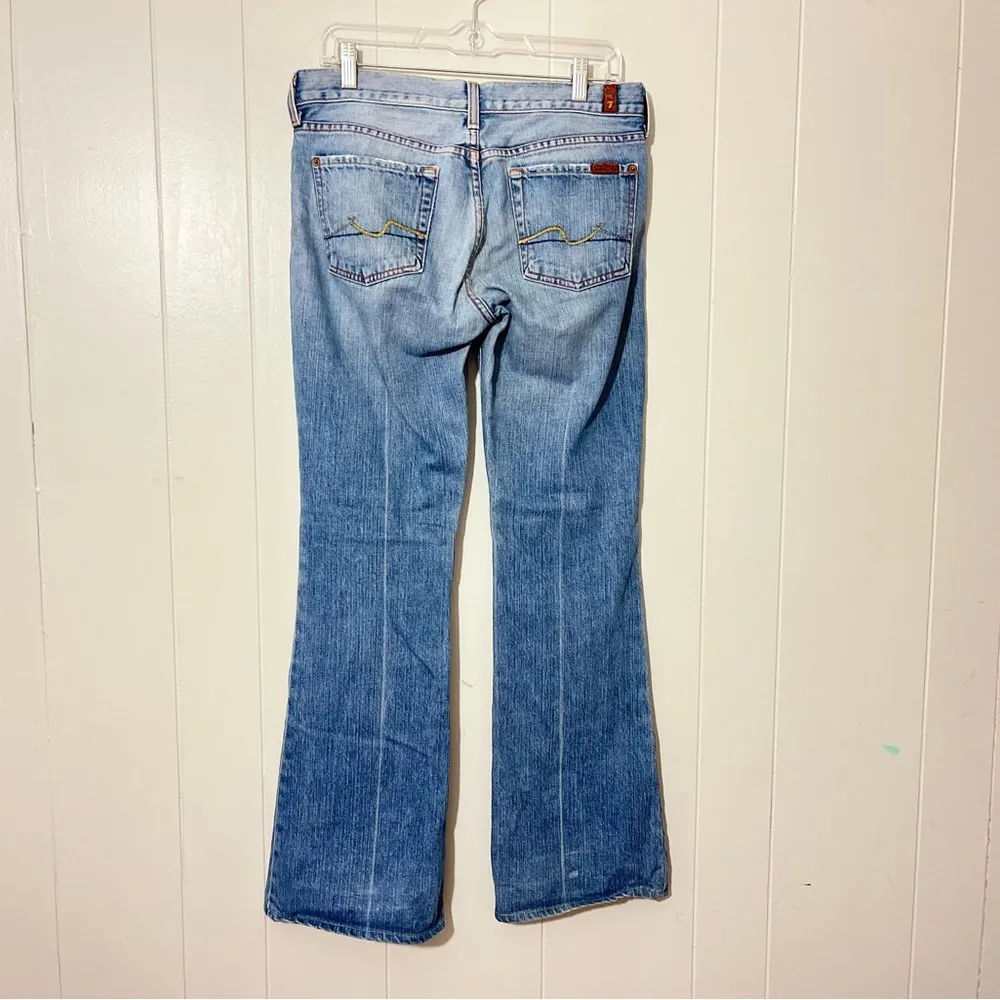 7 For All Mankind Flare Women  Size 29 - Image 4