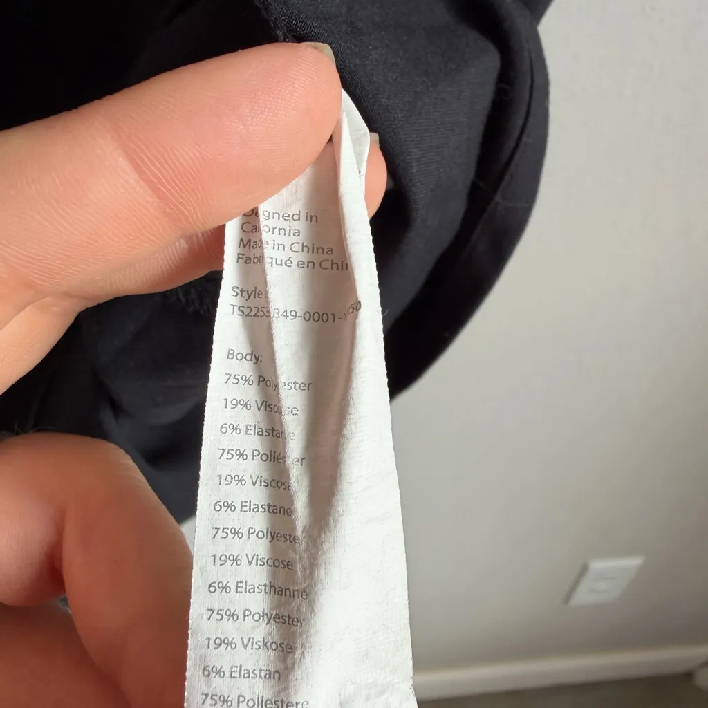 Fabletics Feel Good Performance Black Technical Short Sleeve Scrub Top Womens L - Image 4