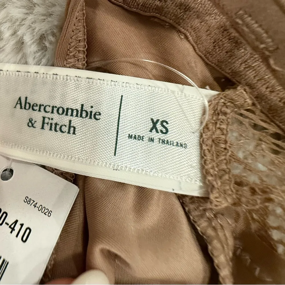 Abercrombie & Fitch satin lace bodysuit in pink xs NWT - Image 5